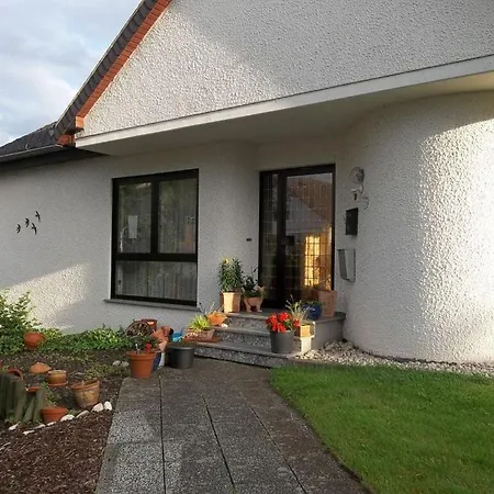 In Landhuisstijl Met Uitzicht Op De Moezel *